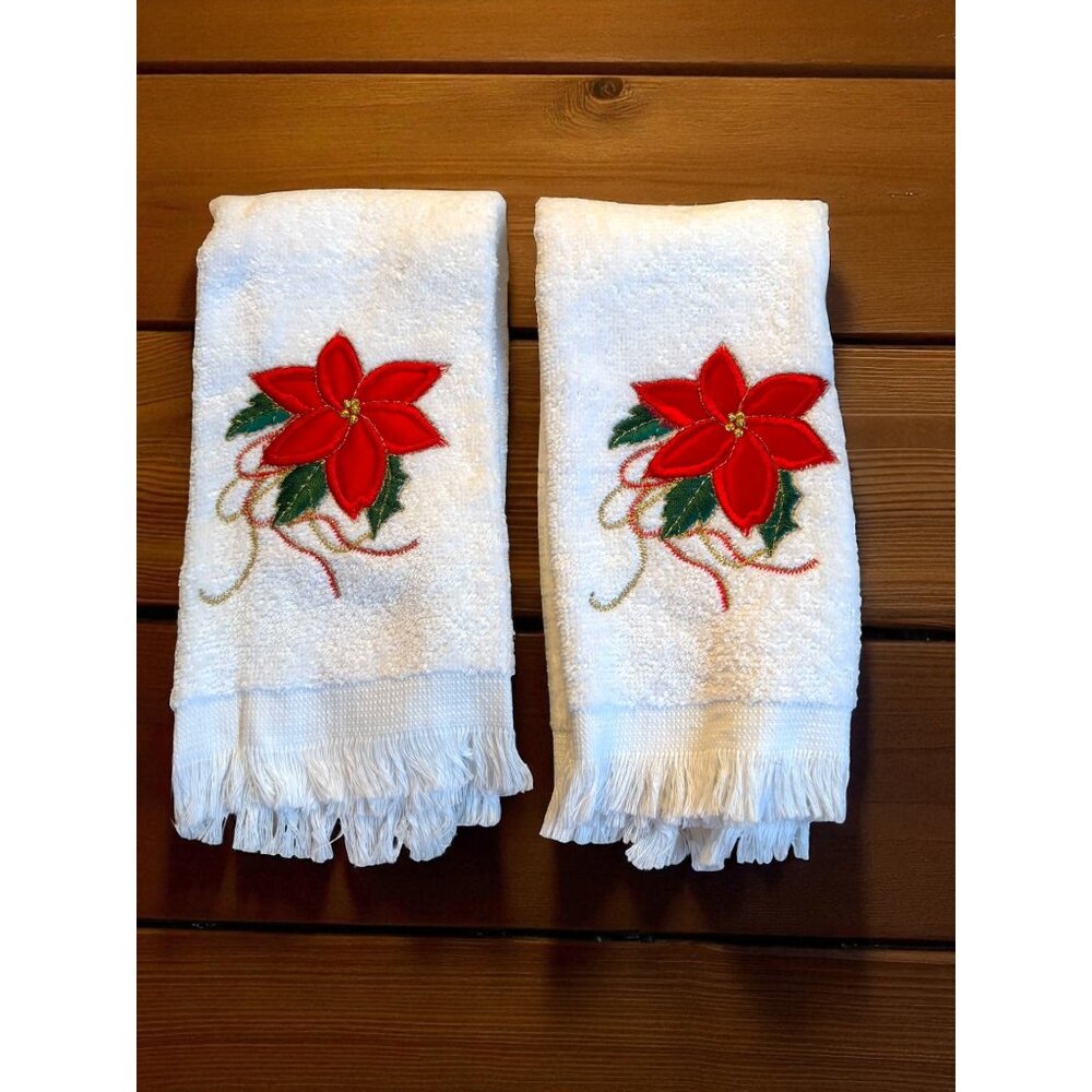 2 Embroidered Christmas Poinsettia Fingertip Towels New NWOT